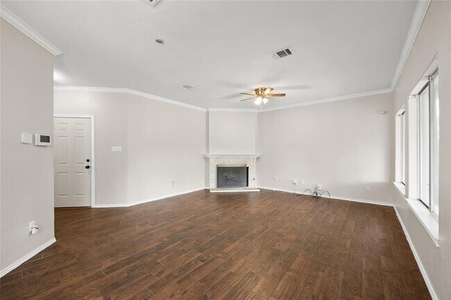 Building Photo - 13217 Rochester Ln