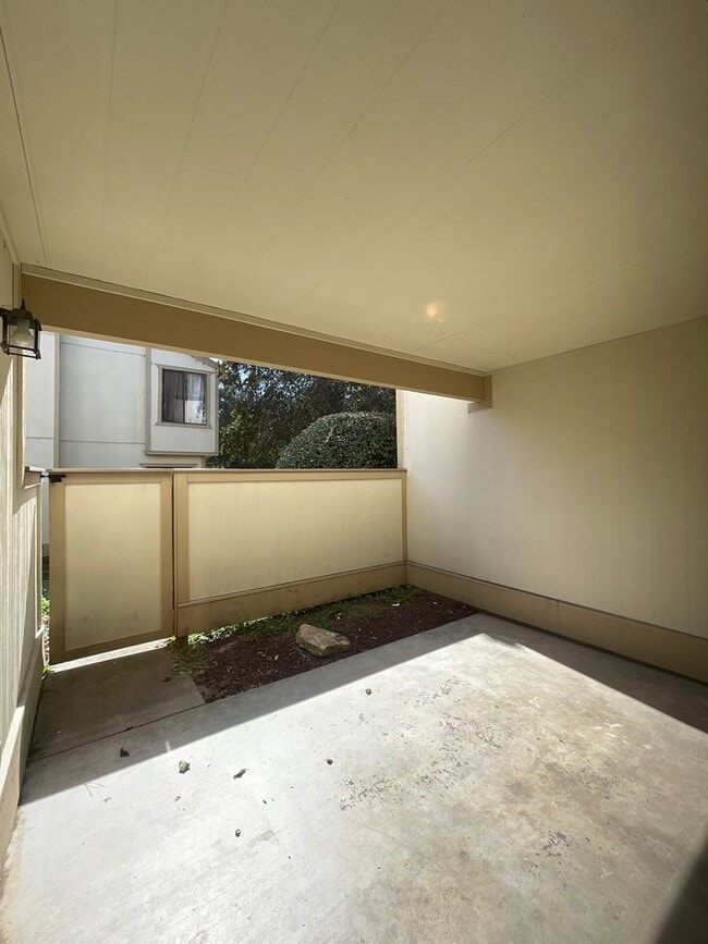 Building Photo - Upgraded Linda Vista Village Townhome.
