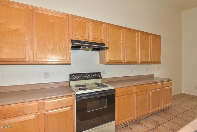 Building Photo - 7472 W Potter Dr