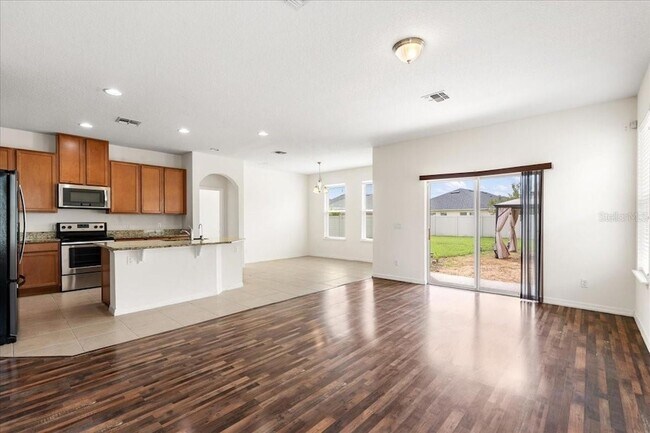 Building Photo - 2804 Carter Grove Ln