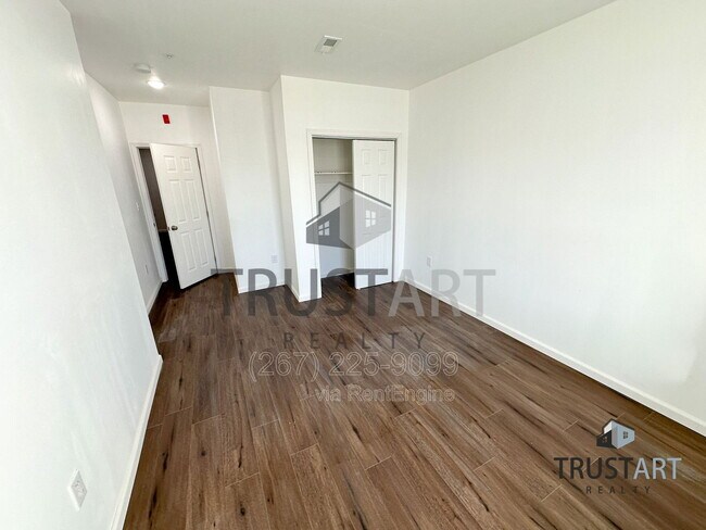 Building Photo - 2317 N 15th St