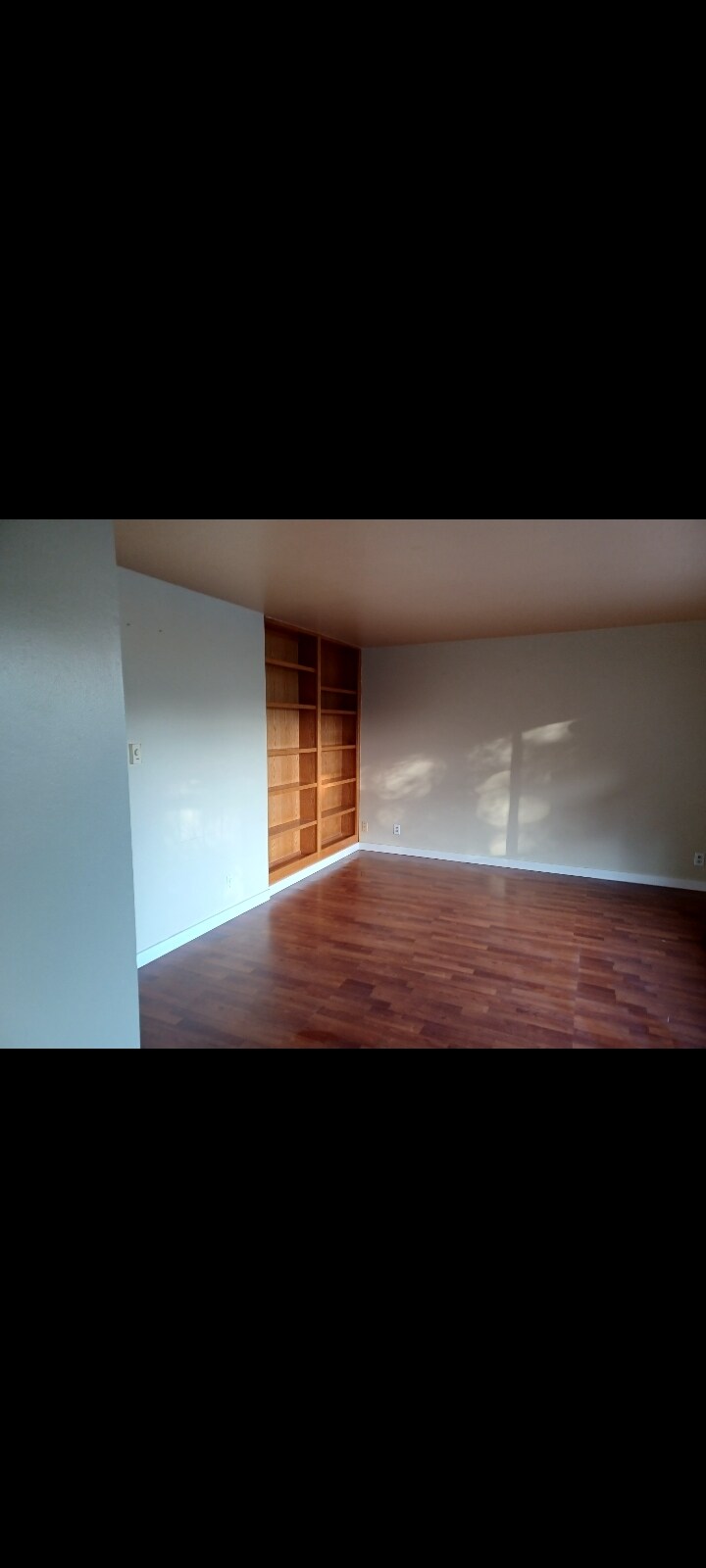 Building Photo - 5120 S Roxbury St