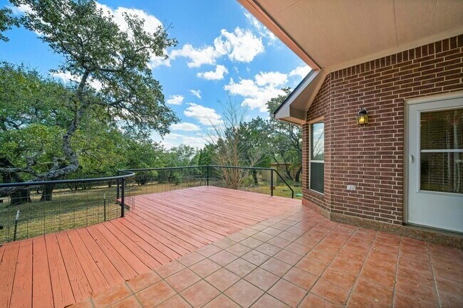 Building Photo - 11901 Jess Dr