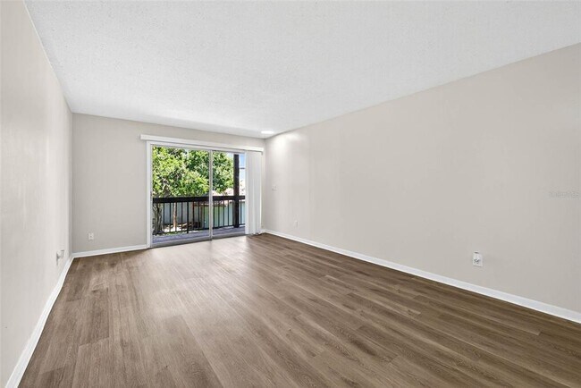 Building Photo - 6308 Newtown Cir