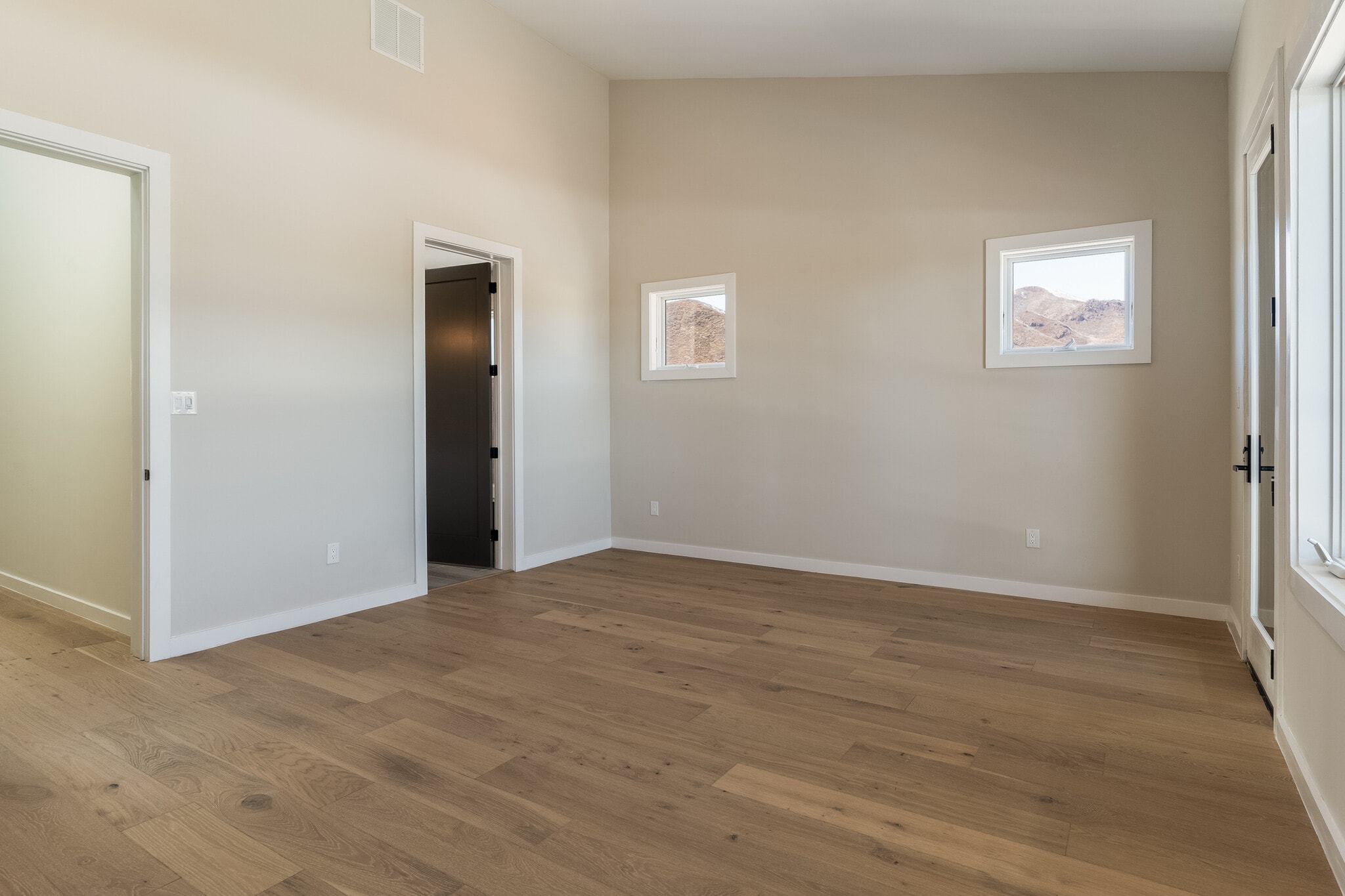 Building Photo - 3880 Bohr St