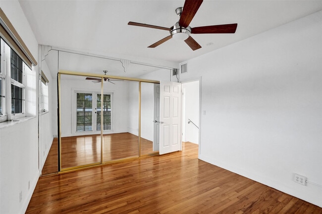 Building Photo - 2542 Marathon Ln