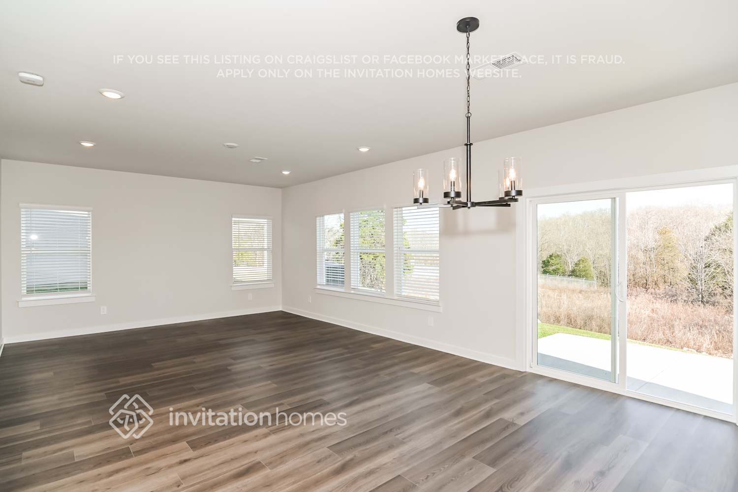 Building Photo - 1123 Bluffton Cir