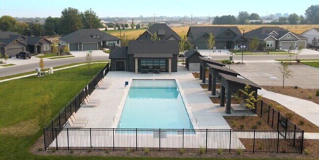 Building Photo - 4880 S Colusa Ave