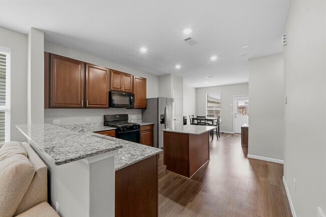 Building Photo - 17866 Plow Horse Ln