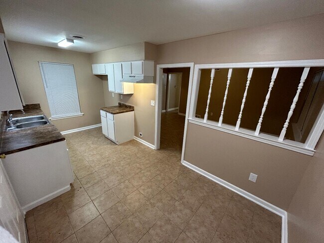 Building Photo - 3741 Rainford Dr