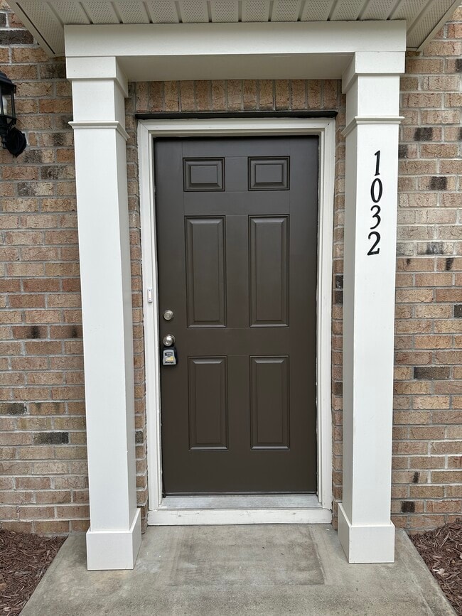 Primary Photo - 1032 Laceflower Dr