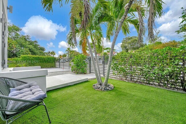 Building Photo - 85 NW 47th St