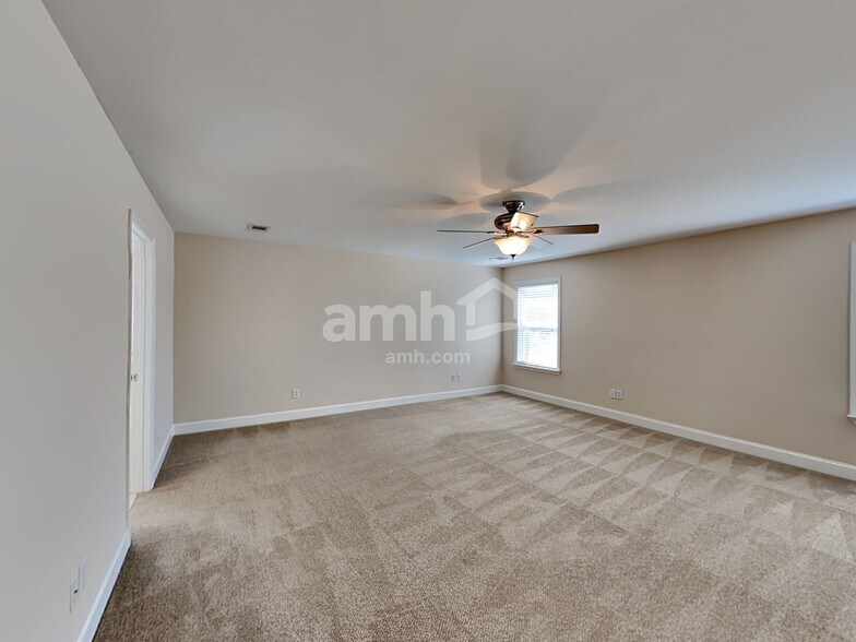 Building Photo - 313 Forest Bend Dr