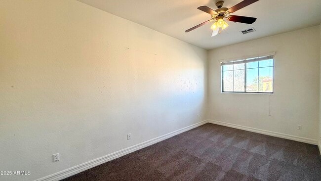 Building Photo - 1456 E 9th St