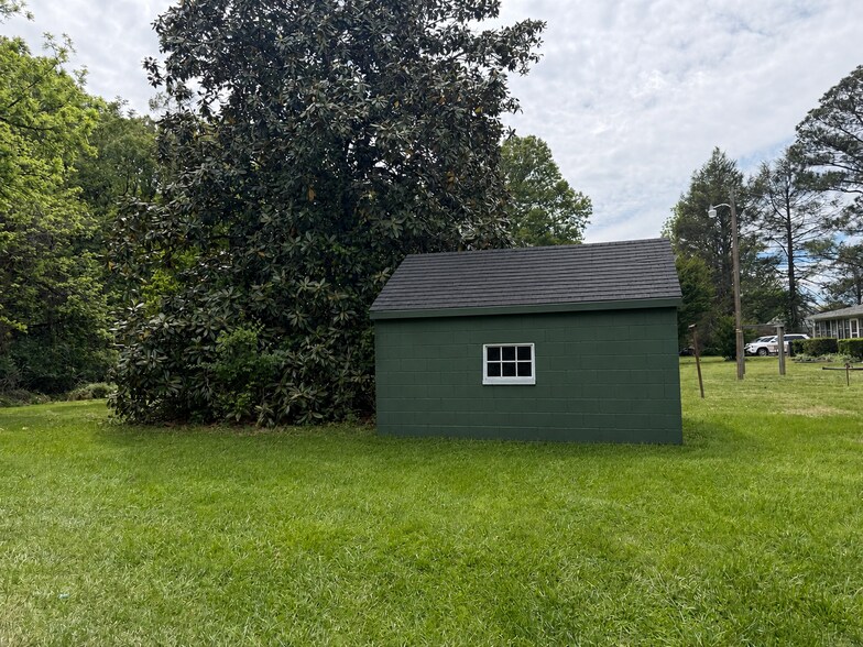 Building Photo - 101 Fleetwood Dr