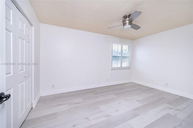 Building Photo - 1381 NW 144th Ave