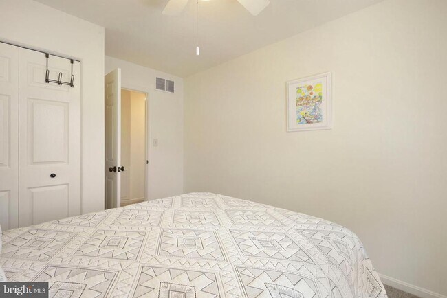 Building Photo - 11 Donagh Ct