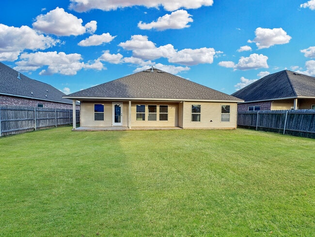 Building Photo - 1132 Eli Conner Dr