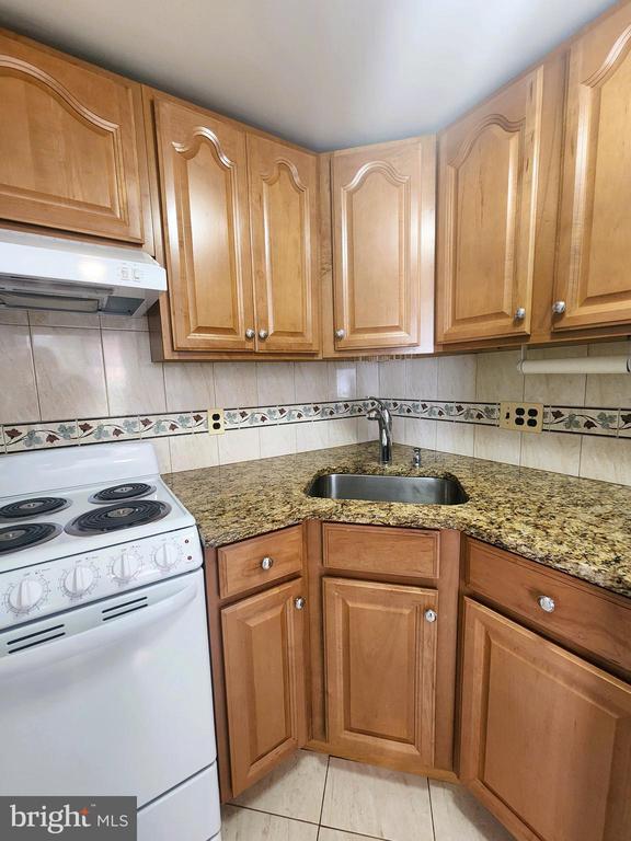 Building Photo - 5419 Sargent Rd