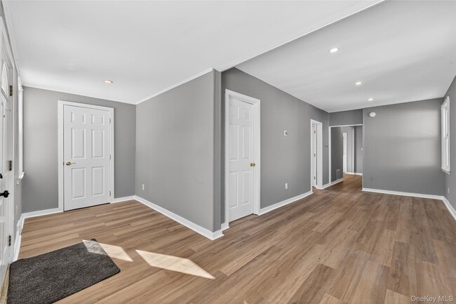 Building Photo - 644 Northville Turnpike