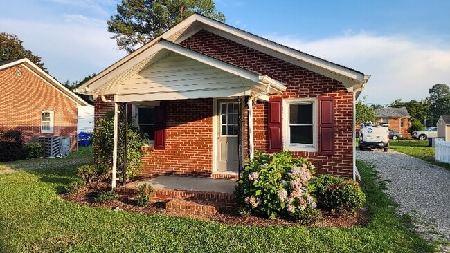 Building Photo - 1513 Griggs St