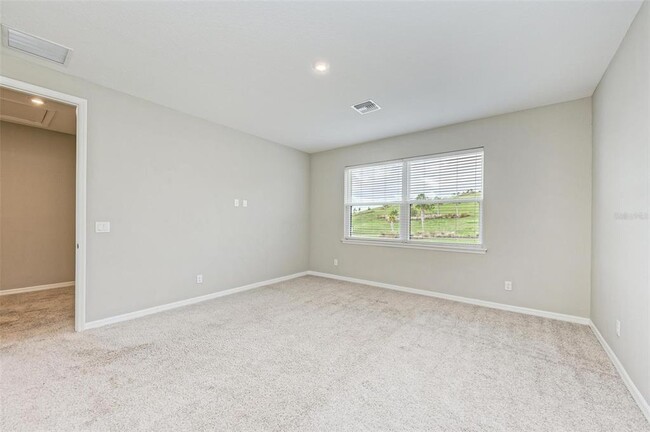 Building Photo - 5564 Summit Gln