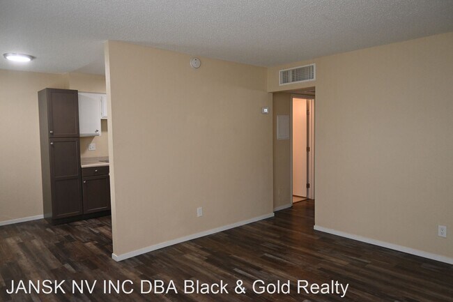 Building Photo - 2 br, 1 bath House - 2514 McCarran St. #2