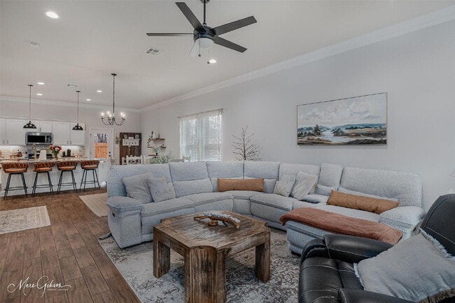 Building Photo - 767 Crozier Dr