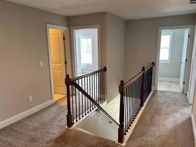 Building Photo - 219 Greenstone Way