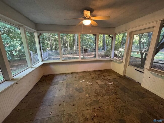Building Photo - 109 Capote Dr