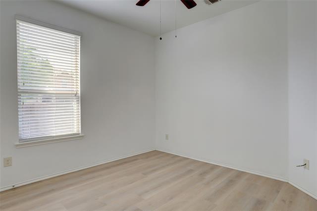 Building Photo - 432 Hideaway Rd