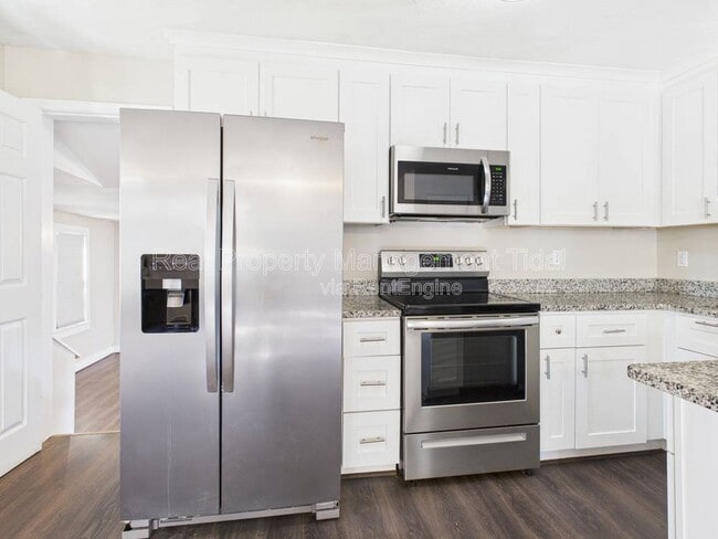 Building Photo - 8000 Diggs Rd