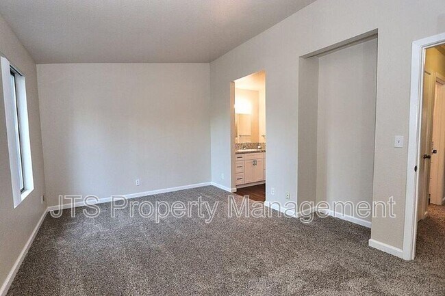 Building Photo - 5820 Alorn Ln
