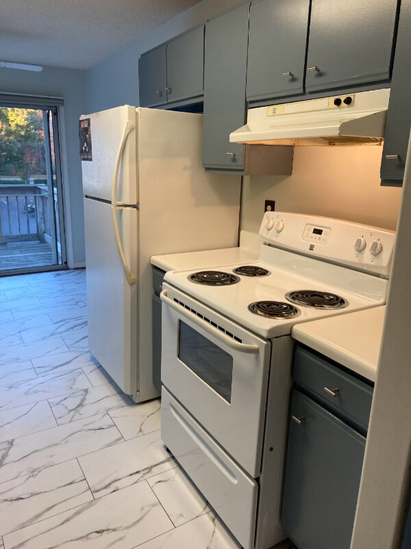 Building Photo - 5017 Gatehouse Way