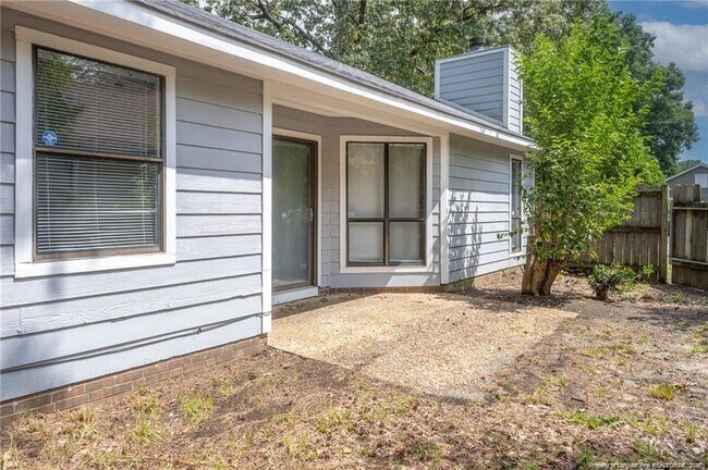 Building Photo - 6972 Timberwood Dr
