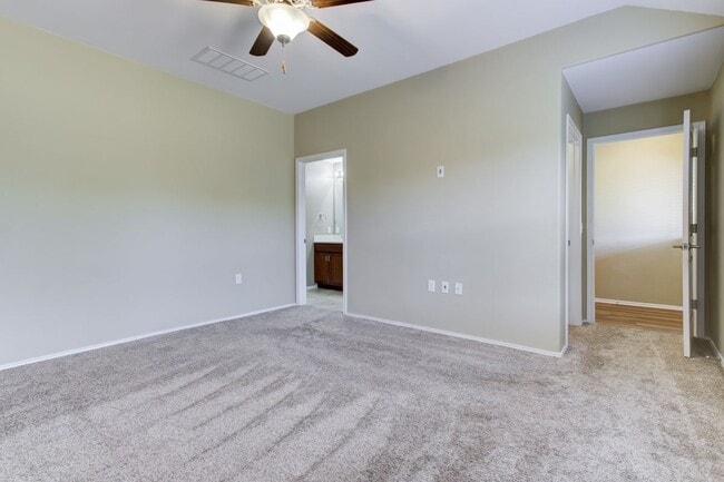 Building Photo - 7000 Crestone Rd