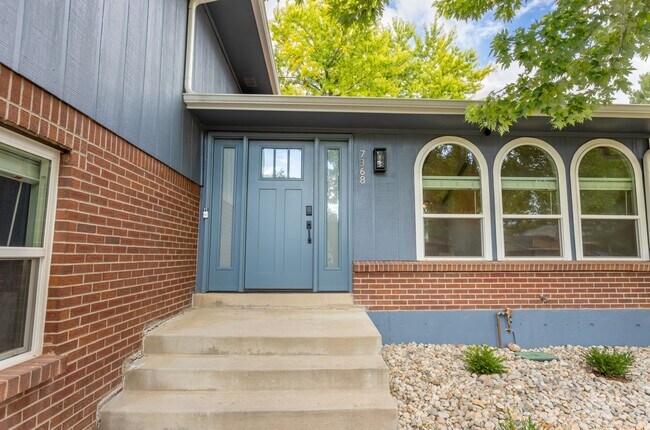 Building Photo - 7368 S Lafayette Cir W