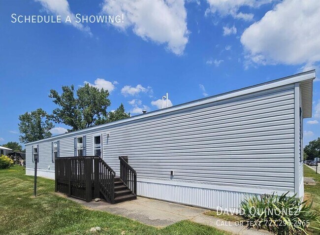 Building Photo - 2737 W Washington Center Rd