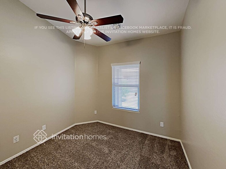 Building Photo - 3122 S 93rd Ln