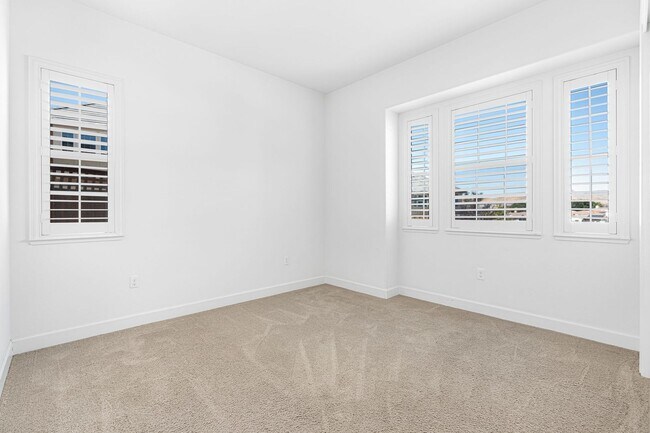 Building Photo - Charming 4BR/4BA Single-Family Home in Sou...