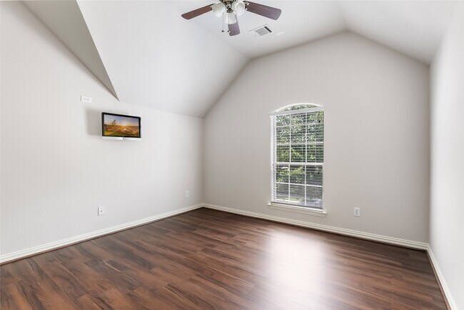 Building Photo - 17306 Lake Chelan Ln
