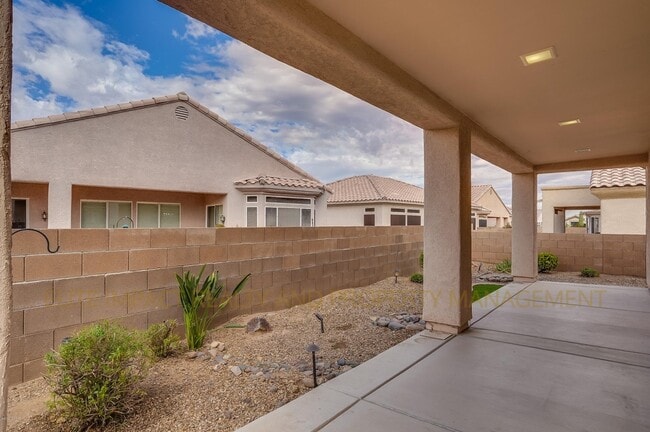 Building Photo - 316 W Sunrise Vista Dr