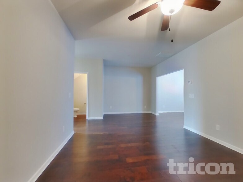 Building Photo - 202 Ashmere Ct