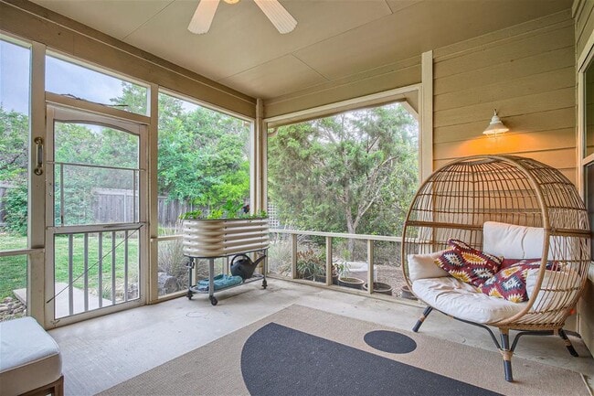 Building Photo - 21825 Briarcliff Dr