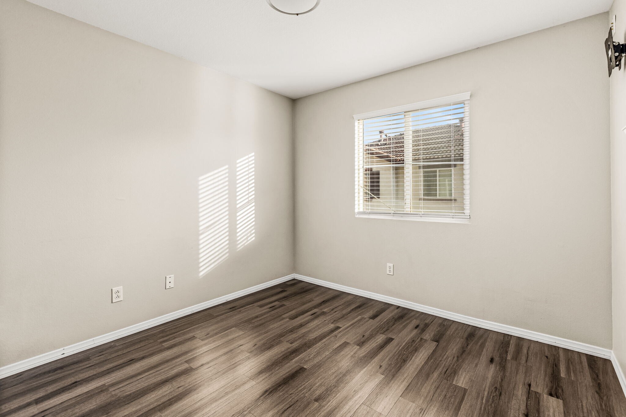 Building Photo - 33640 Willow Haven Ln