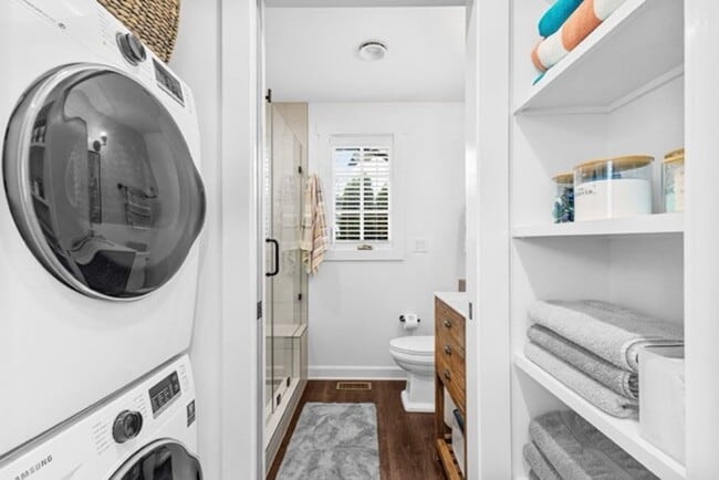 Building Photo - 192 Breakspear Ln