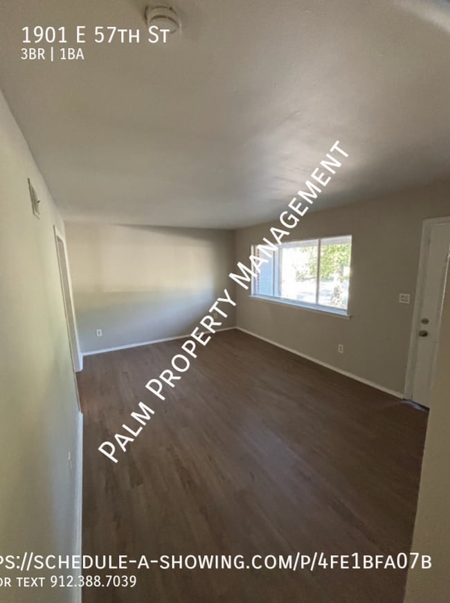 Building Photo - 1901 E 57th St