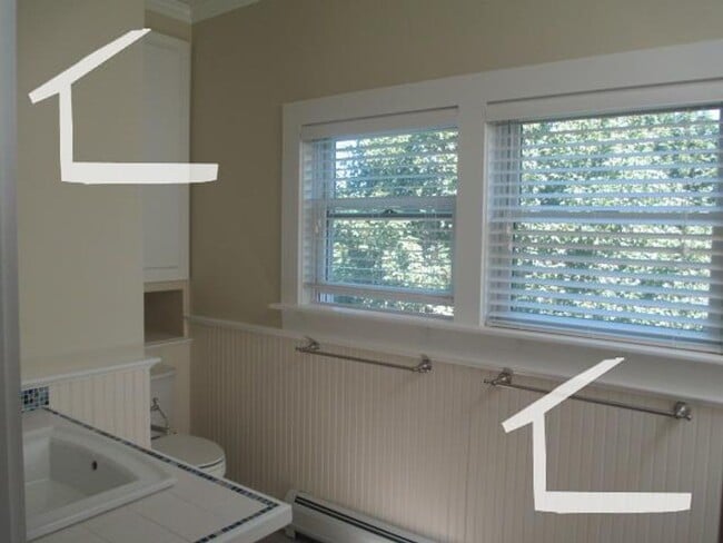 Building Photo - Parking Included, In-Unit Washer and Dryer, Stainless Steel Appliancess