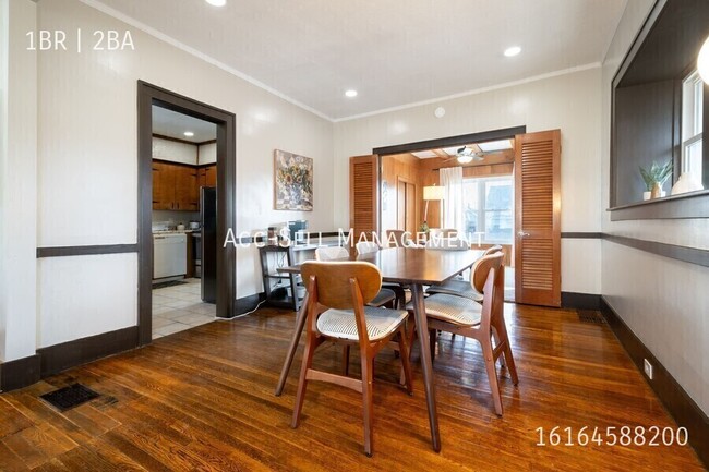 Building Photo - 1038 Crosby St NW