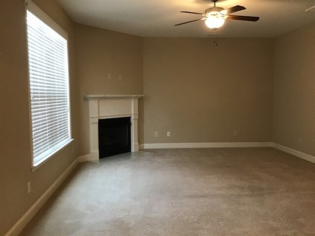 Building Photo - 112 Summerdale Dr